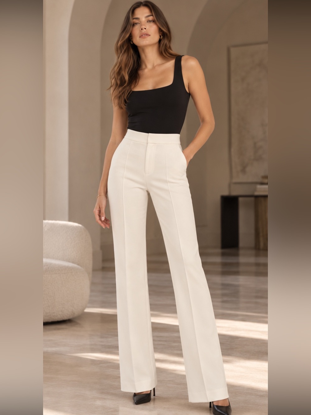 Alice + Olivia NWT $250 Off White High Rise Flare Pants Sz 4